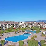 I Ciliegi 1-09 con piscina by Wonderful Italy